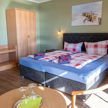 Zur Wittower Faehre 3*